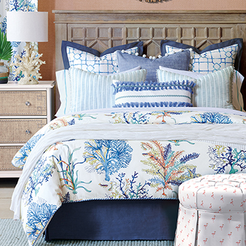 ���@��ɫ���r�G��ϵ���У��Ꭷ����׃���������������������~�������ܚg�������ĺ���ͯԒ���磡�߲ʵ�ɺ���I����ߔ̵ĺ��׻��@��ë횵����С��������ˮ�Гu�[�ĺ��ݣ��~���ґ����ĭ������Ƥ�����ݼ���ë�qС������֪���������ʲô�ɐ۵�С�����أ���׌���L��С������������V�����