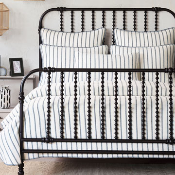 �����˟o�����ܵ��R��ϵ����һ��������x�����Z�q����ܛ�����q�����Ƴ�һ����ϵ�еĿ�ˮϴ���w��ë̺���b������o������ҹ����һ�Ӻ��o�������r�����{ɫ��l�y�������ë̺�i߅�p�ƹ�ˇ���m�����ĺ�߅�ȼ��ݻ�ͯ���b�