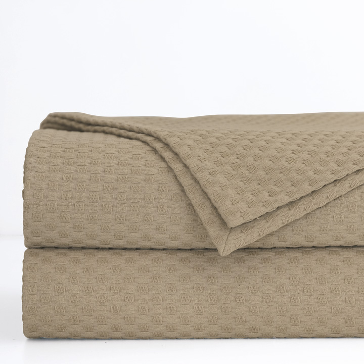 Tegan Matelasse Coverlet  w