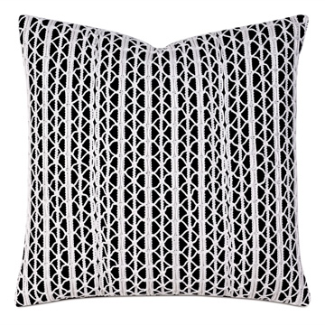 Õr 20X20 SAIL BLACK W/BORDER OVERLAY