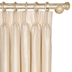 Chester Pintucked Diamond Window ����