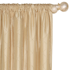 Chester Pintucked Diamond Window ����