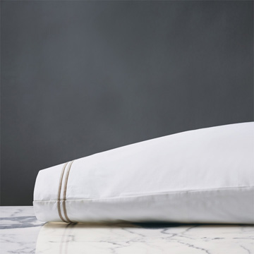 Glisten Mashup Pillowcase ����